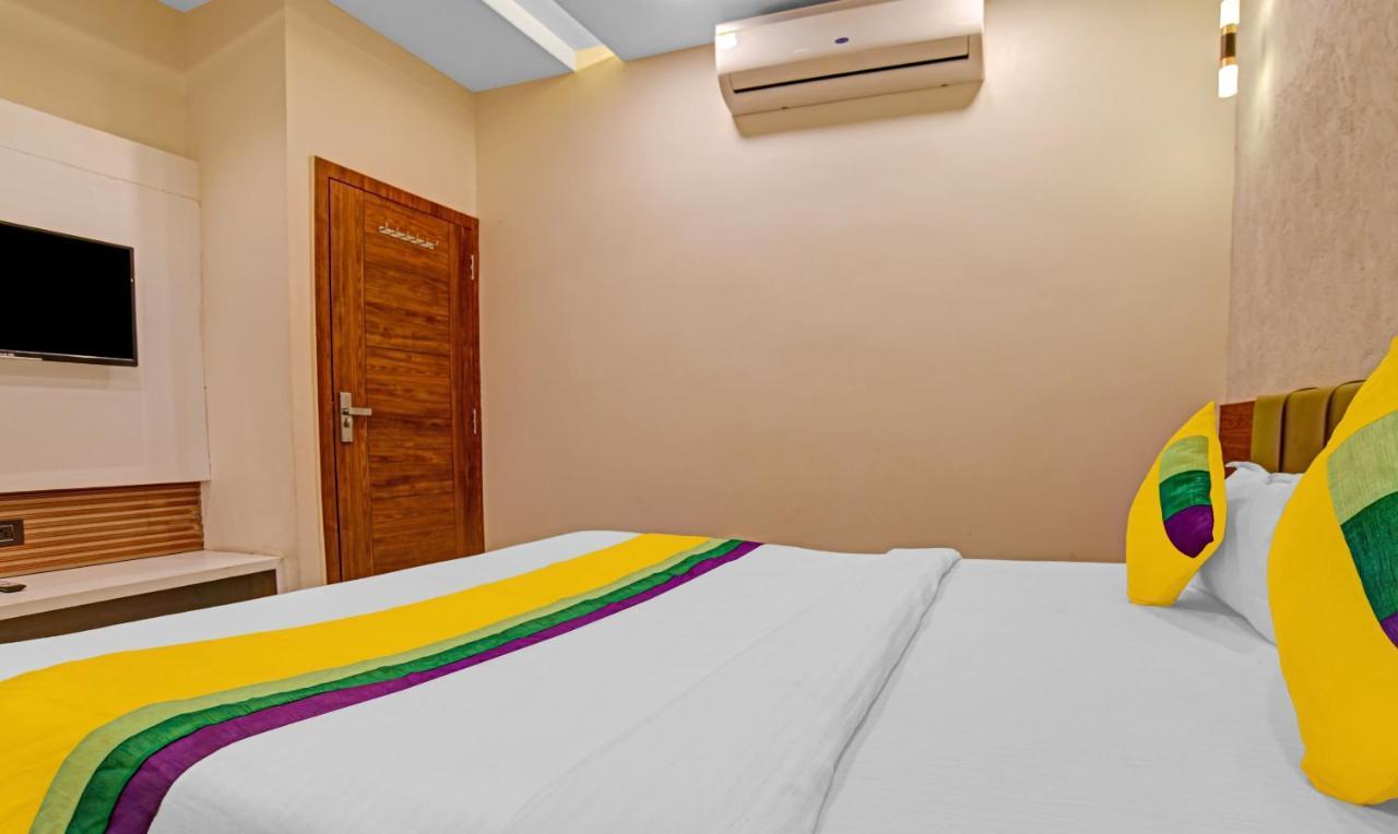 Hotel Abhilasha Inn Pachmarhī エクステリア 写真