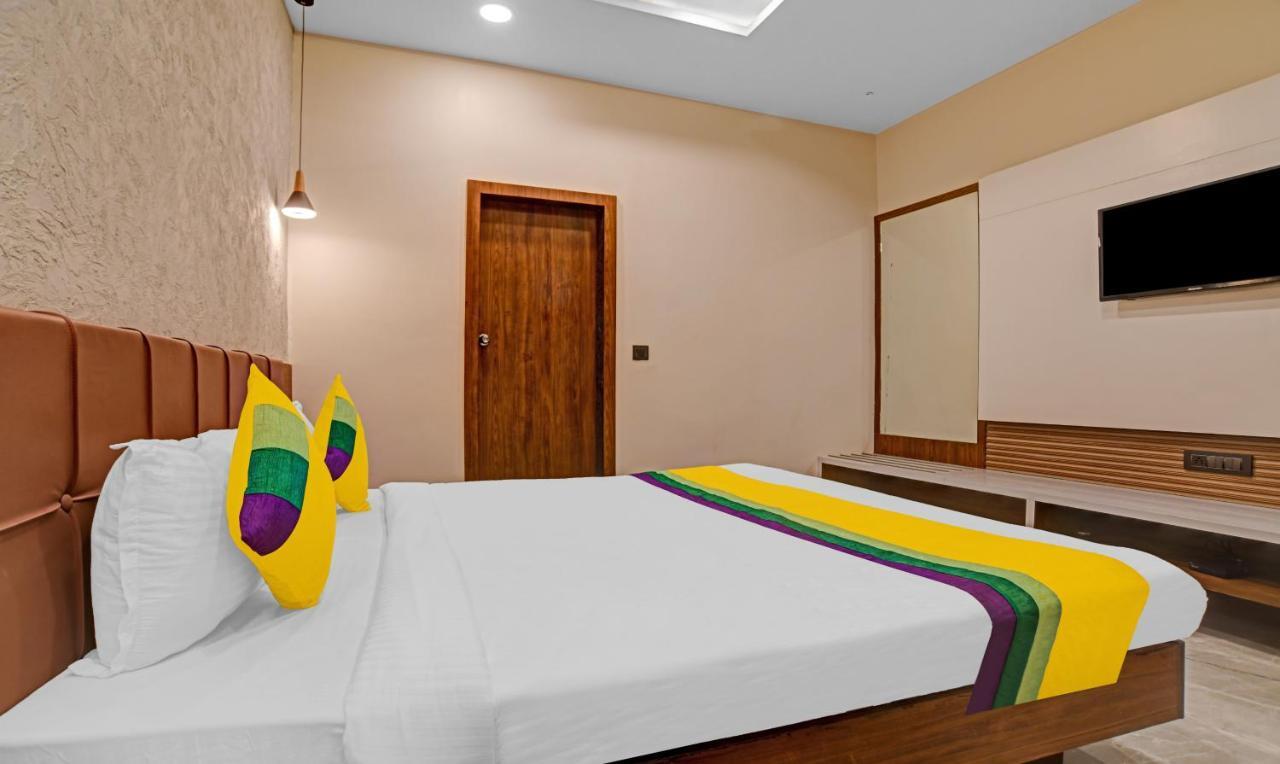 Hotel Abhilasha Inn Pachmarhī エクステリア 写真